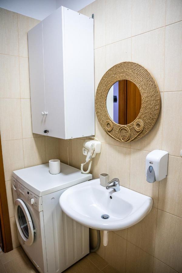 Vibe Studio Apartment Tiranë Ngoại thất bức ảnh
