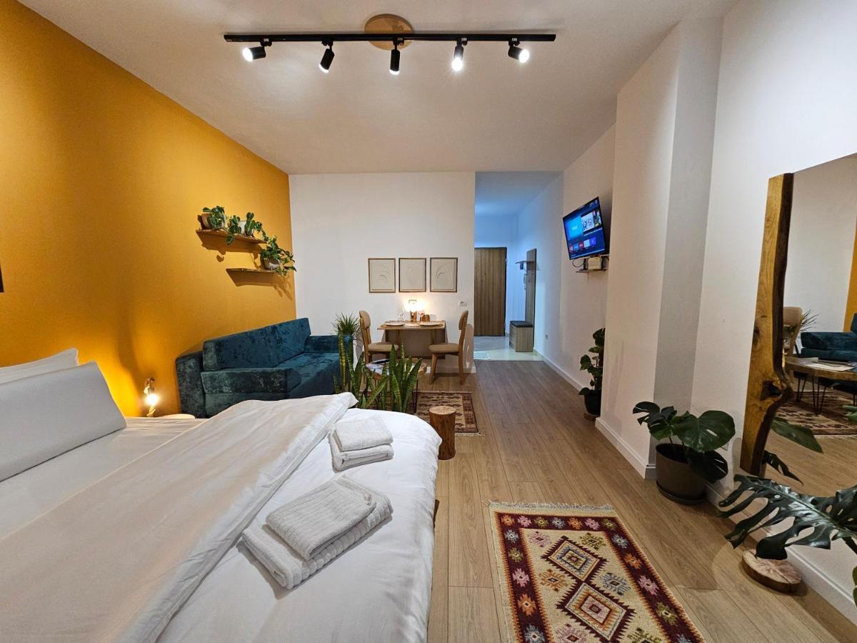 Vibe Studio Apartment Tiranë Ngoại thất bức ảnh