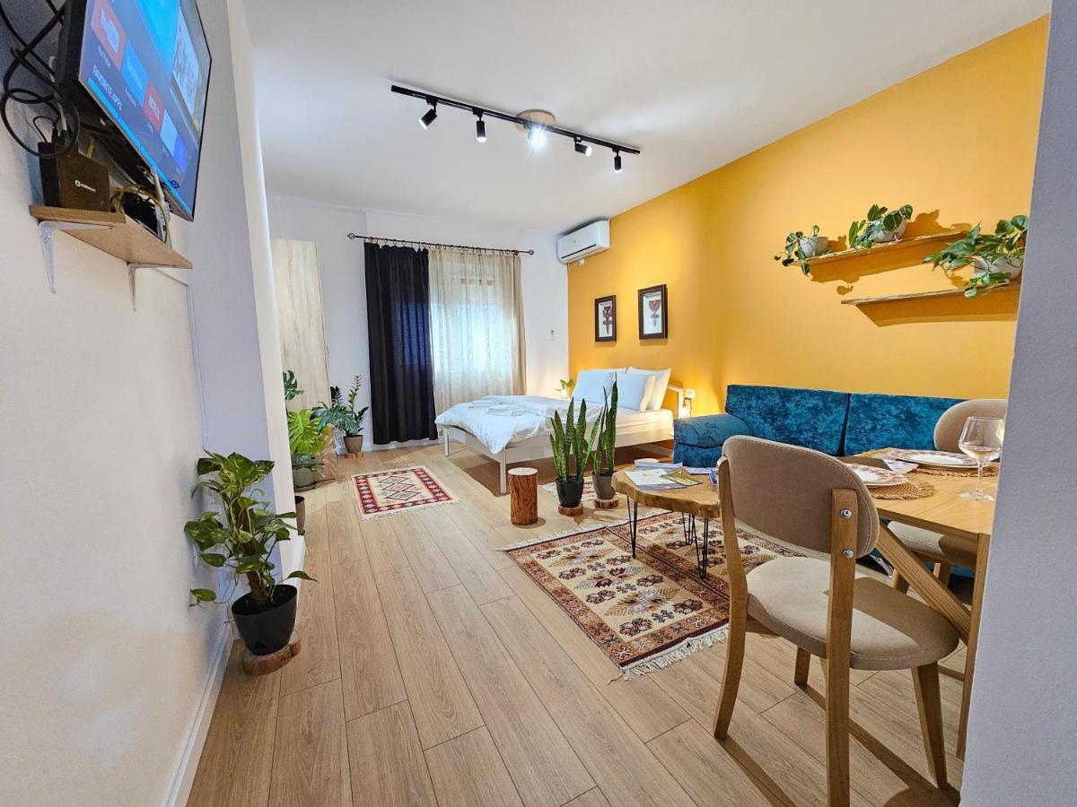 Vibe Studio Apartment Tiranë Ngoại thất bức ảnh